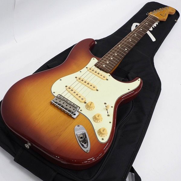 実際に弊社で買取させて頂いた★Fender JAPAN/フェンダージャパン ST62 Stratocaster/ストラトキャスター エレキギター ソフトケース付