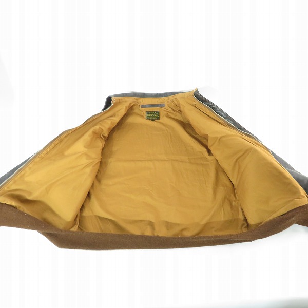 実際に弊社で買取させて頂いたTHE REAL McCOY'S/ザ リアルマッコイズ A-2 model 220 レザー フライトジャケット MJ22001 /42の画像 6枚目