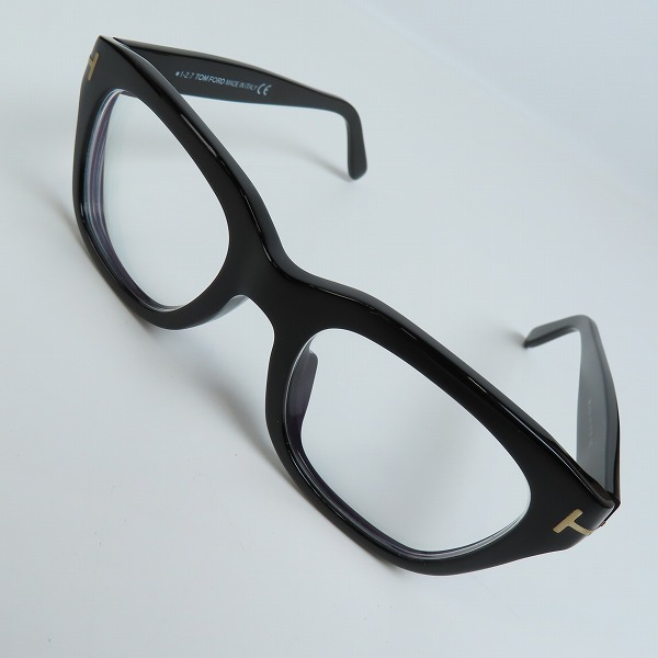 実際に弊社で買取させて頂いたTOM FORD/トムフォード ウェリントン アジアンフィット メガネフレーム TF5178-F