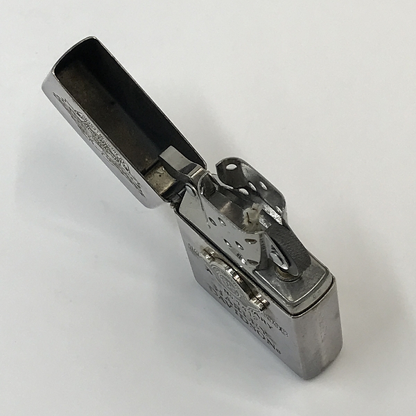 実際に弊社で買取させて頂いたZIPPO/ジッポー HARLEY DAVIDSON/ハーレーダビッドソン 95TH ANNIVERSARY MODEL メタル貼り 1997年製の画像 4枚目