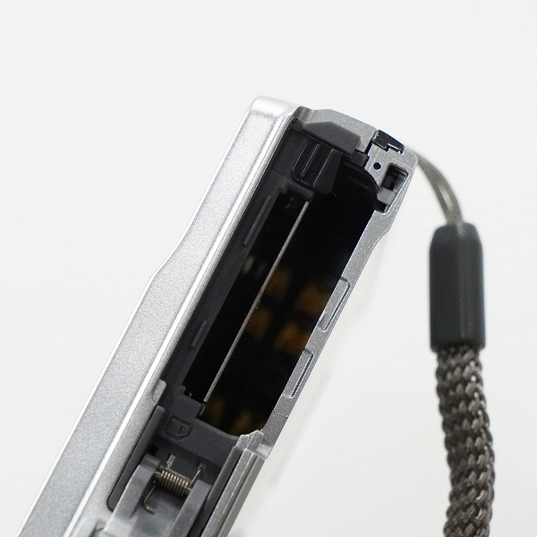 実際に弊社で買取させて頂いたCASIO/カシオ EXILIM EX-Z28 コンパクトデジタルカメラ 動作未確認の画像 8枚目