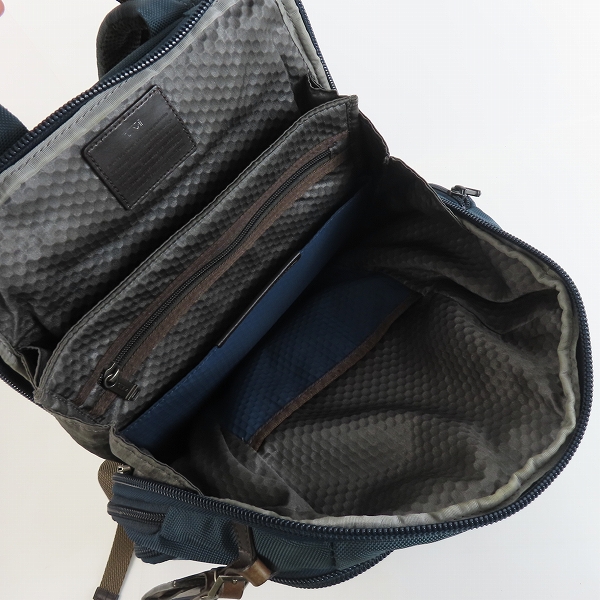実際に弊社で買取させて頂いたTUMI/トゥミ ALPHA BRAVO Daypack リュックサック/バックパック 222681NVY2の画像 4枚目