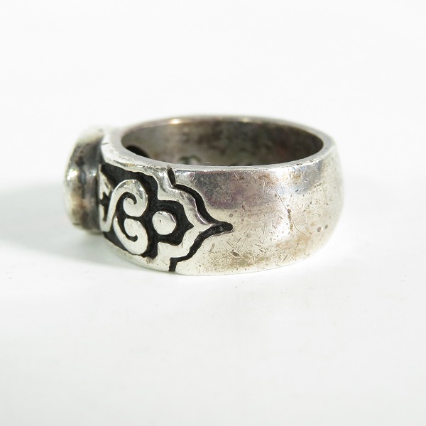 実際に弊社で買取させて頂いた【ギャラ付き】LEATHERS AND TREASURES/レザーズ＆トレジャーズ スクロール ケルティックヴァイン ラージストーン リング/13号の画像 2枚目