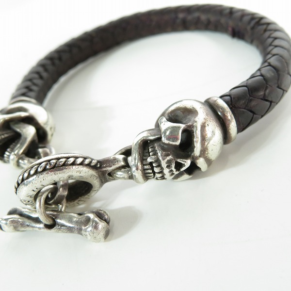 実際に弊社で買取させて頂いた【ギャラ付き】Leathers and Treasures/レザーズ＆トレジャーズ ラージスカル レザー ブレスレットの画像 2枚目