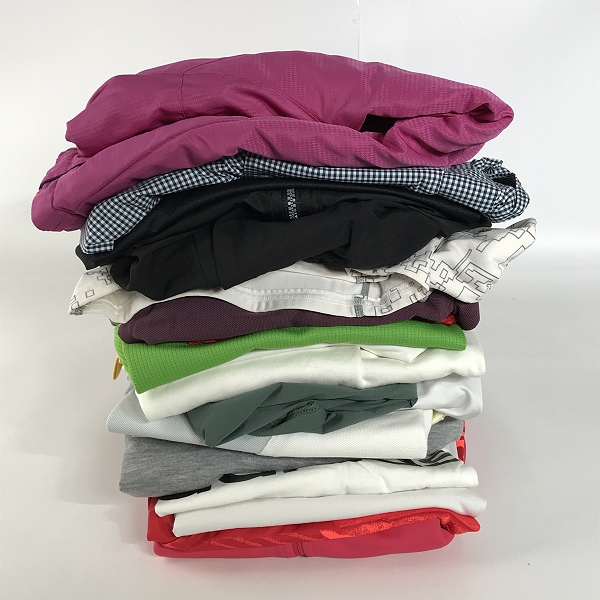 実際に弊社で買取させて頂いた【おまとめ】NIKE/ナイキ adidas/アディダス PUMA/プーマ 他 Tシャツ/ジャケット/トレーニングシャツ 等の画像 1枚目