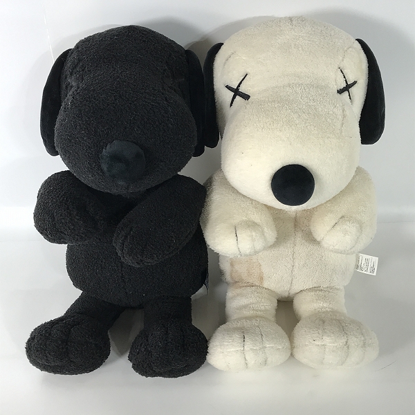 実際に弊社で買取させて頂いたUNIQLO×KAWS×PEANUTS/ユニクロ×カウズ×ピーナッツ スヌーピー ぬいぐるみ 2点セットの画像 6枚目