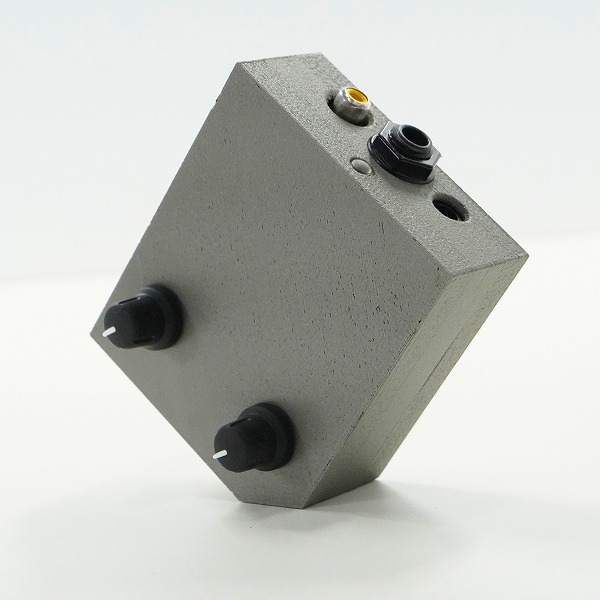 実際に弊社で買取させて頂いたCritter&Guitari/クリッターアンドギターリ Video Scope ビデオシンセサイザー 