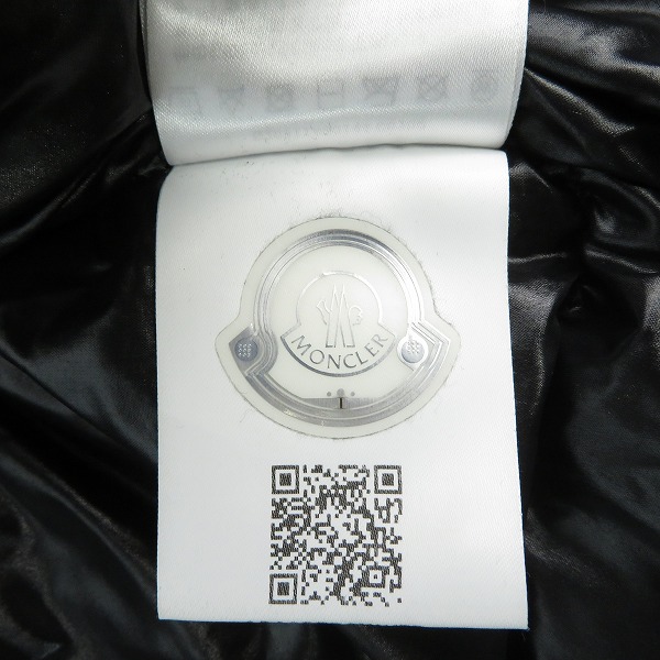 実際に弊社で買取させて頂いた【JPタグ】MONCLER/モンクレール MONTCLA GIUBBOTTO/モンクラー ダウンジャケット G20911A00144 C0300/1の画像 5枚目