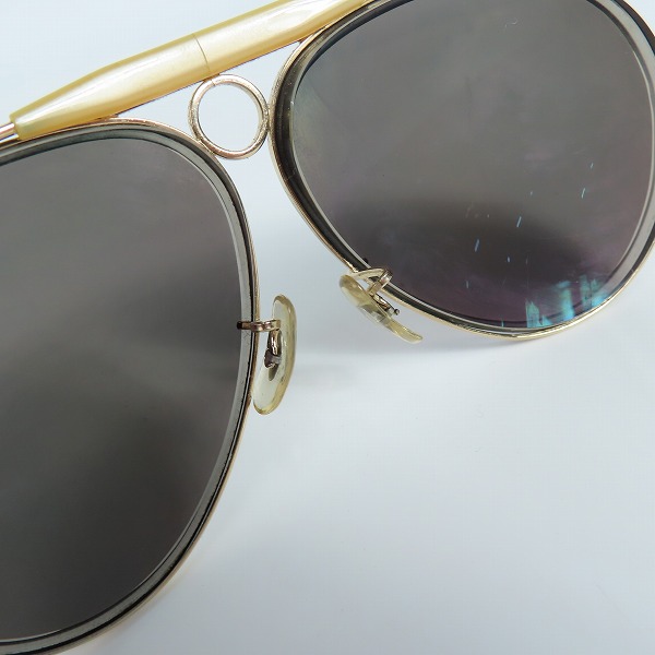 実際に弊社で買取させて頂いたRay-Ban/レイバン B&L/ボシュロム社製 ティアドロップ型 サングラス/アイウェア ゴールドの画像 4枚目