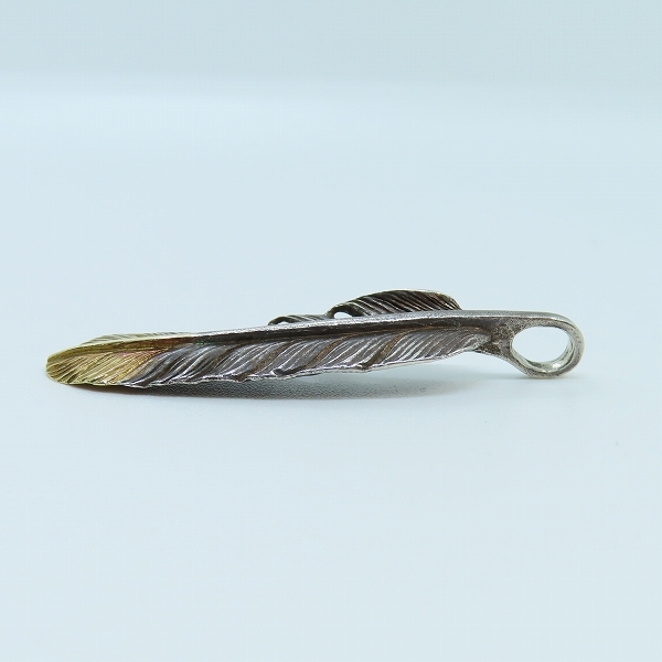 実際に弊社で買取させて頂いたARIZONA FREEDOM/アリゾナフリーダム 先金 左向き フェザー ペンダント/トップの画像 3枚目