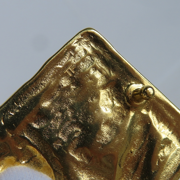 実際に弊社で買取させて頂いたTOMFORD/トムフォード スクエア ゴールド バックル クロコダイル レザーベルト 90/36の画像 5枚目