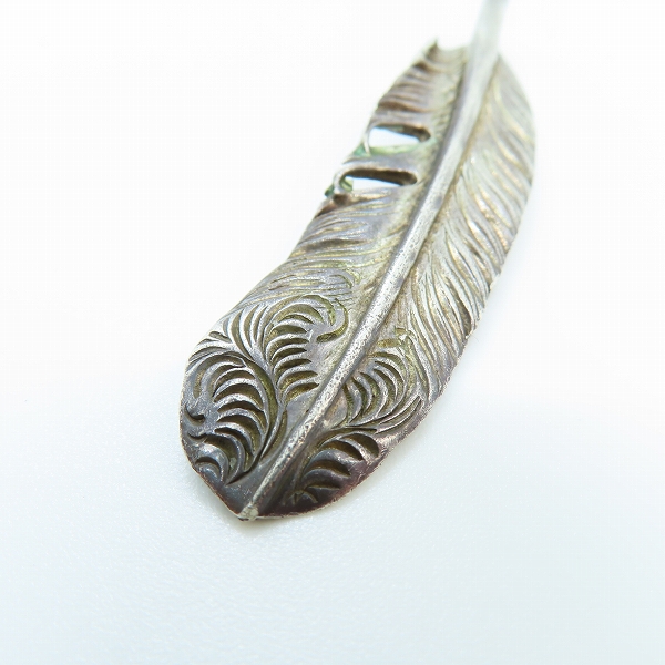 実際に弊社で買取させて頂いたARIZONA FREEDOM/アリゾナフリーダム 左向き 唐草 フェザー ペンダント/トップの画像 4枚目