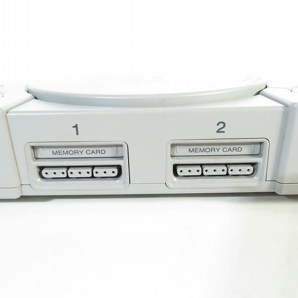 実際に弊社で買取させて頂いた【難有り】SONY/ソニー PlayStation/PS1/プレイステーション 本体 SCPH-5500 コントローラー付きの画像 3枚目