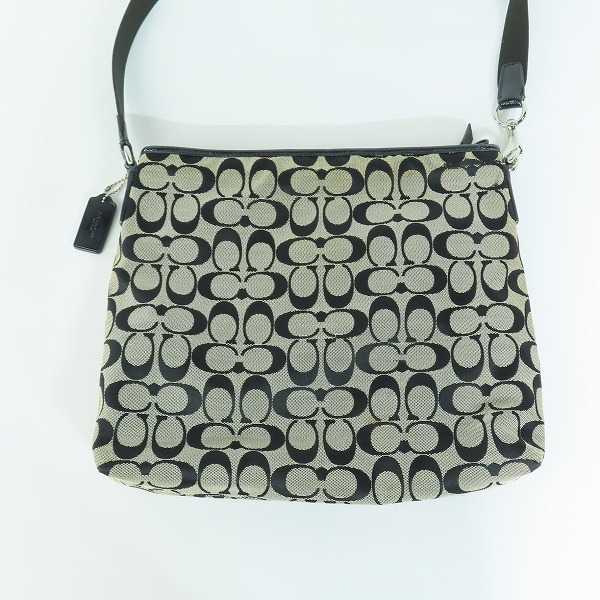 実際に弊社で買取させて頂いたCOACH/コーチ シグネチャー柄 ショルダー ファイルバッグ F28502の画像 1枚目