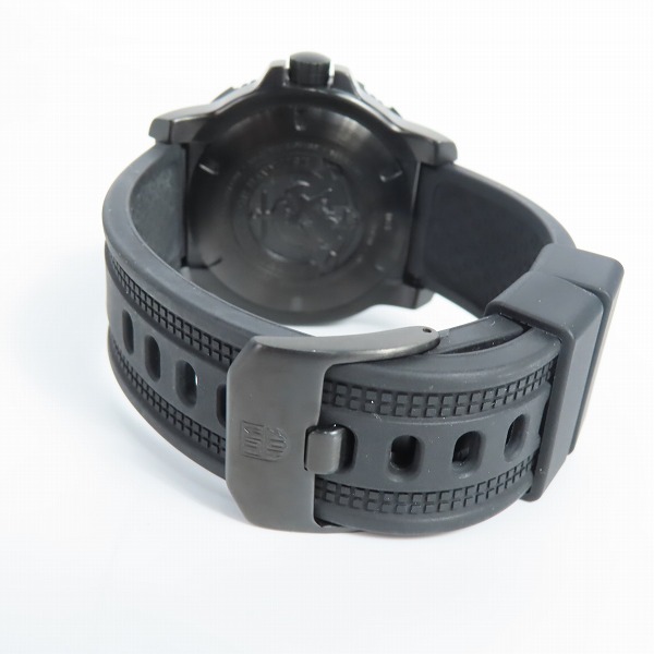 実際に弊社で買取させて頂いたLUMI NOX/ルミノックス Special Operations Challenge/SOC 特殊作戦チャレンジ クォーツ/腕時計 4220 Seriesの画像 2枚目