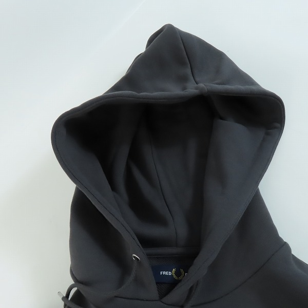 実際に弊社で買取させて頂いたFRED PERRY/フレッドペリー Tipped Hooded Sweatshirt スウェット プルオーバーパーカー グレー M2643 Lの画像 6枚目