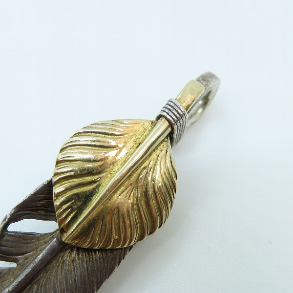 実際に弊社で買取させて頂いたARIZONA FREEDOM/アリゾナフリーダム 旧型 上金フープフェザー 左向き ペンダントトップの画像 5枚目