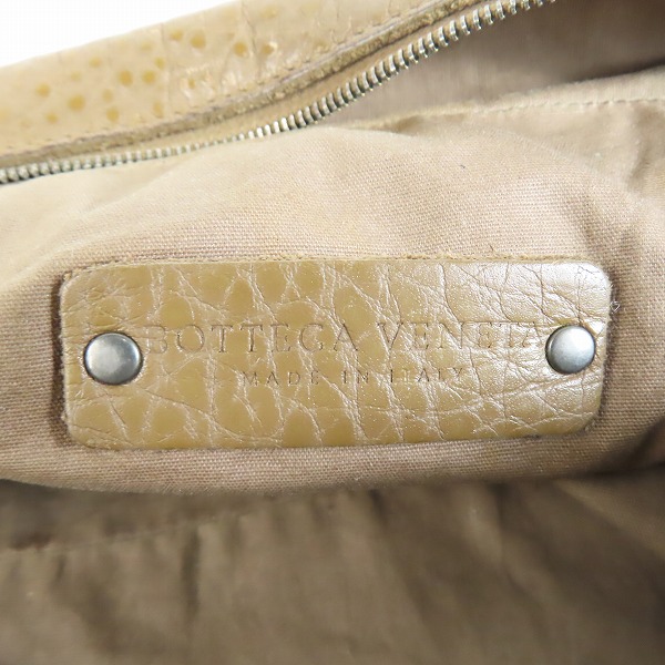 実際に弊社で買取させて頂いたBOTTEGA VENETA/ボッテガヴェネタ イントレチャート レザー セカンドバッグ ブラウンの画像 4枚目