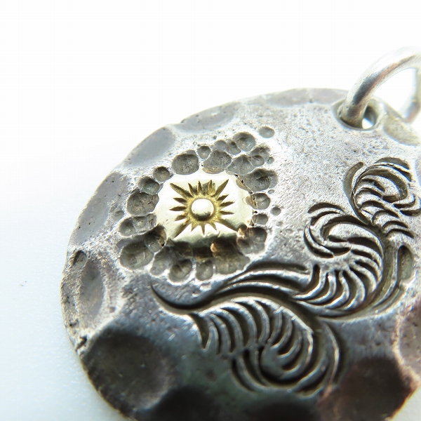 実際に弊社で買取させて頂いたARIZONA FREEDOM/アリゾナフリーダム 太陽神 唐草 タタキ ペンダントトップの画像 5枚目