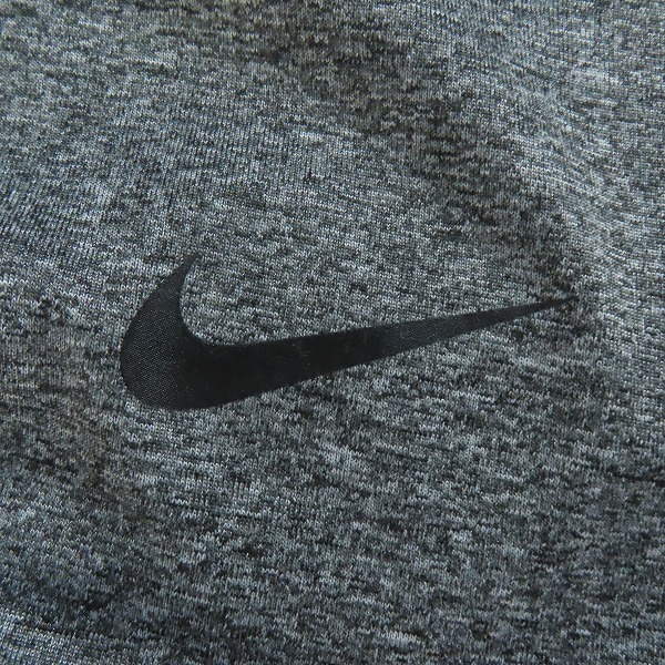 実際に弊社で買取させて頂いたNIKE GOLF/ナイキ ゴルフ DRIFITドライフィット ポロシャツ 伸縮性 ゴルフウェア グレー Mの画像 4枚目