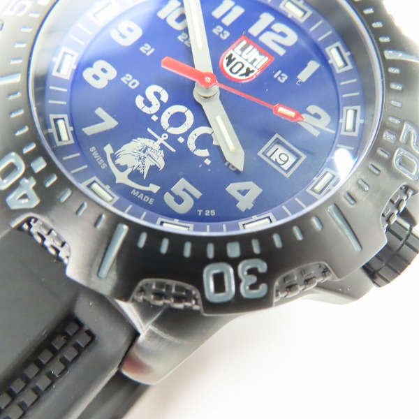 実際に弊社で買取させて頂いたLUMI NOX/ルミノックス Special Operations Challenge/SOC 特殊作戦チャレンジ クォーツ/腕時計 4220 Seriesの画像 5枚目