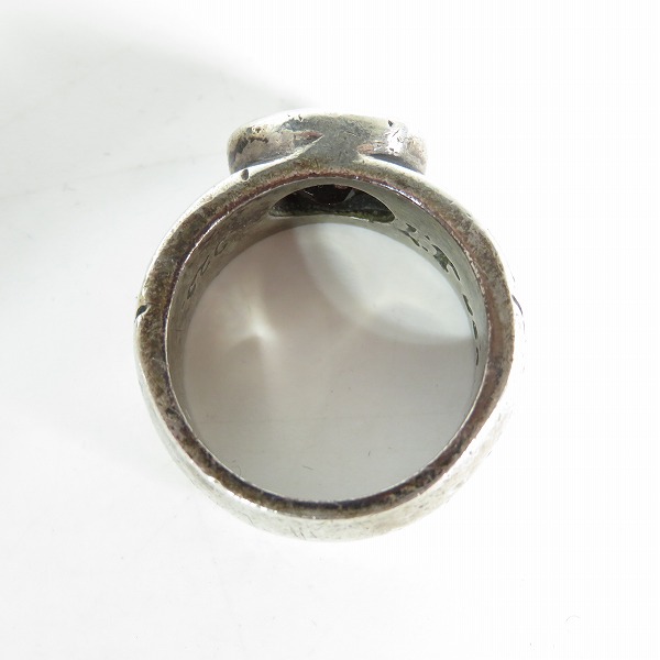 実際に弊社で買取させて頂いた【ギャラ付き】LEATHERS AND TREASURES/レザーズ＆トレジャーズ スクロール ケルティックヴァイン ラージストーン リング/13号の画像 5枚目