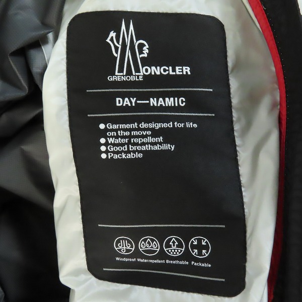 実際に弊社で買取させて頂いた【JPタグ】MONCLER GRENOBLE/モンクレール グルノーブル BLAVY フーデッドジャケット G209J1A00003/00の画像 3枚目