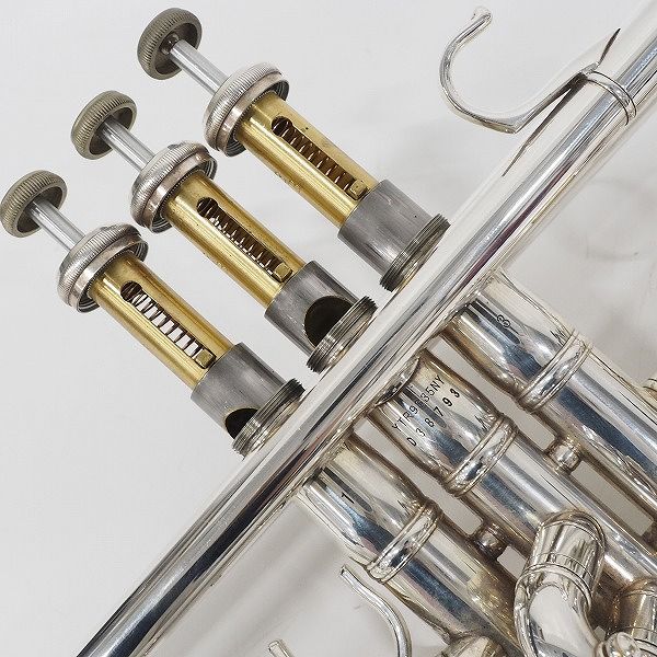 実際に弊社で買取させて頂いた★YAMAHA/ヤマハ Xeno Artist Model/ゼノアーティスト YTR-9335NYS/YTR9335NYS トランペット 銀メッキ ハードケース付の画像 4枚目