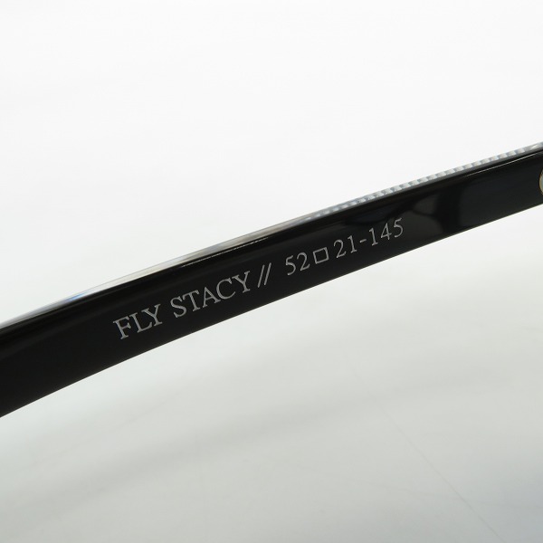 実際に弊社で買取させて頂いたBLACKFLYS/ブラックフライ Fly Stacy サングラス/アイウェア BF-14506-07の画像 5枚目