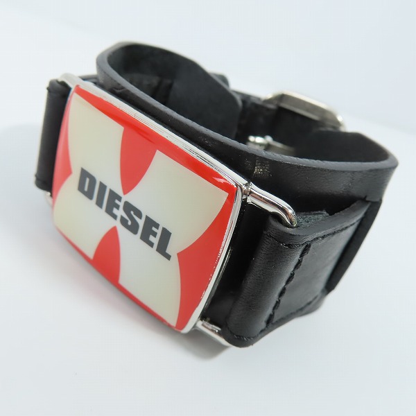 実際に弊社で買取させて頂いたDIESEL/ディーゼル ロゴプレート レザーブレスレット