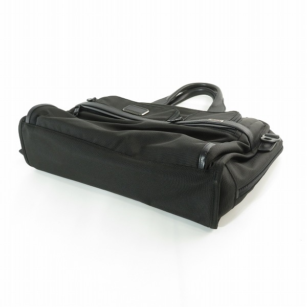 実際に弊社で買取させて頂いた【ギャラ付き】TUMI/トゥミ ALPHA 2/アルファ 2WAY ショルダー ビジネスバッグ/ブリーフケース ブラック 2603109D3Eの画像 2枚目