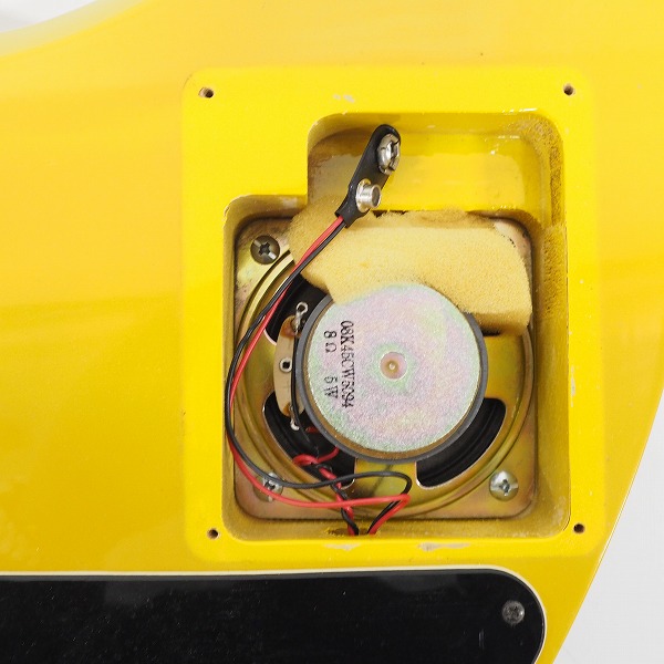 実際に弊社で買取させて頂いた★Burny FERNANDES/バーニー Yellow Heart Jr イエローハートhideモデル アンプ内蔵ミニエレキギターの画像 7枚目