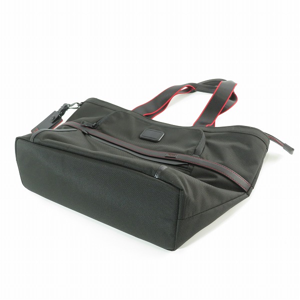 実際に弊社で買取させて頂いた【ギャラ付き】TUMI/トゥミ ALPHA3/アルファ3 Limited Edition トートバッグ 黒×赤 2603650DRD3E の画像 2枚目