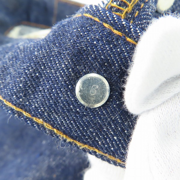 実際に弊社で買取させて頂いた【未使用】LEVI'S/リーバイス 501 米国製 刻印6 66前期 赤耳 フラッシャー付 デニムパンツ/W32の画像 6枚目