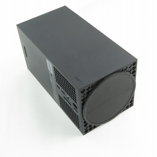 実際に弊社で買取させて頂いたMicrosoft/マイクロソフト Xbox Series X 1TB SSD 本体 Model 1882【簡易動作確認済】の画像 3枚目