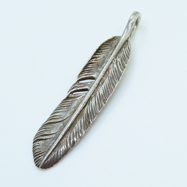 実際に弊社で買取させて頂いたARIZONA FREEDOM/アリゾナフリーダム 左向き フェザー ペンダント/トップ