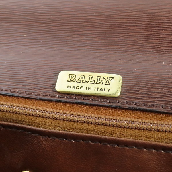 実際に弊社で買取させて頂いたBALLY/バリー ダイヤルロック付き レザー ブリーフケースの画像 5枚目