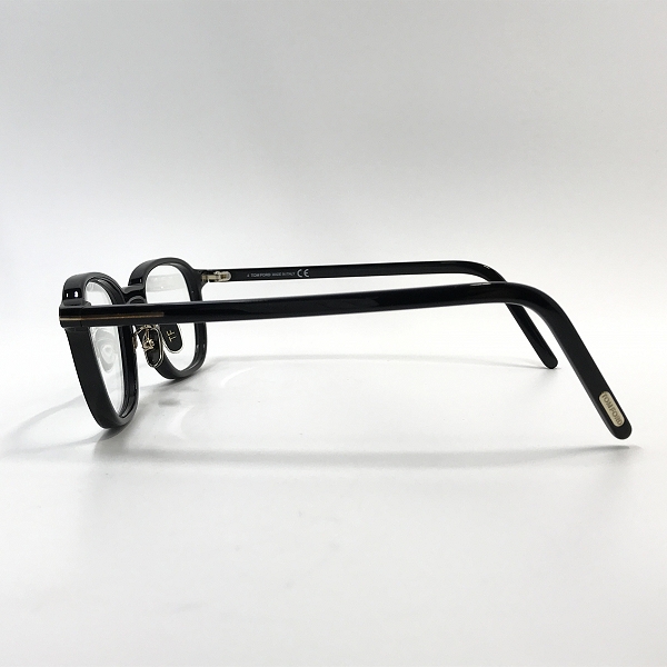 実際に弊社で買取させて頂いたTOM FORD/トムフォード スクエア型 眼鏡/メガネフレーム TF5855-D-B 001の画像 2枚目