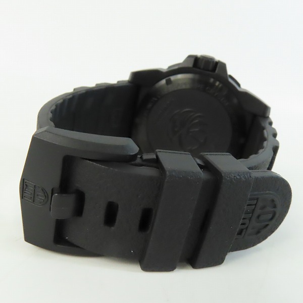 実際に弊社で買取させて頂いた【保証期間内】Luminox/ルミノックス ネイビーシリーズ基金 パートナーシップモデル 腕時計 3601.BO.NSFの画像 2枚目