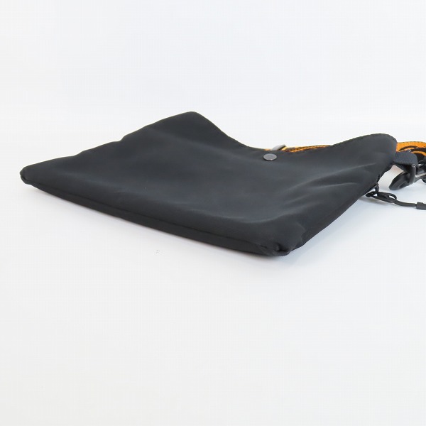 実際に弊社で買取させて頂いたCHALLENGER /チャレンジャー サコッシュ ショルダーバッグ の画像 2枚目