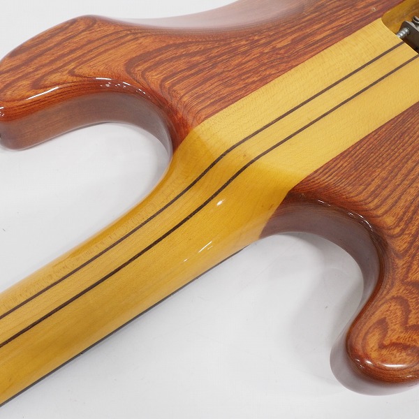 実際に弊社で買取させて頂いた★【難有り】CHORDER by Muex ストラトタイプ スルーネック エレキギター ハードケース付の画像 8枚目