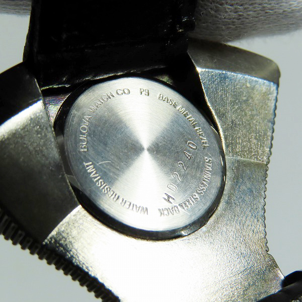 実際に弊社で買取させて頂いたHARLEY DAVIDSON/ハーレーダビッドソン V2エンジン型腕時計 【動作未確認】の画像 3枚目