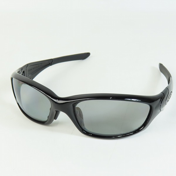 実際に弊社で買取させて頂いたOAKLEY/オークリー USAモデル ストレートジャケット 偏光レンズ サングラス 12-935J