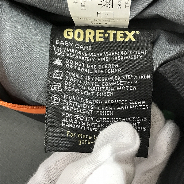 実際に弊社で買取させて頂いたARC'TERYX BEAMS/アークテリクス×ビームス 35th Theta SV Jacket アークテリクス シータSV マウンテンパーカー Sの画像 4枚目