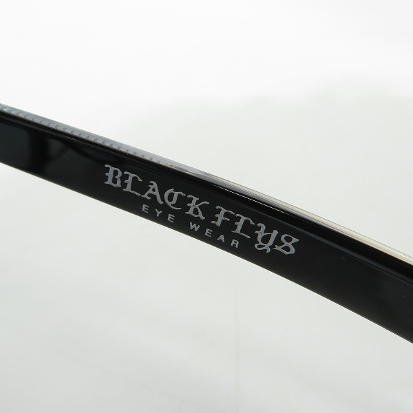 実際に弊社で買取させて頂いたBLACKFLYS/ブラックフライ Fly Stacy サングラス/アイウェア BF-14506-07の画像 4枚目