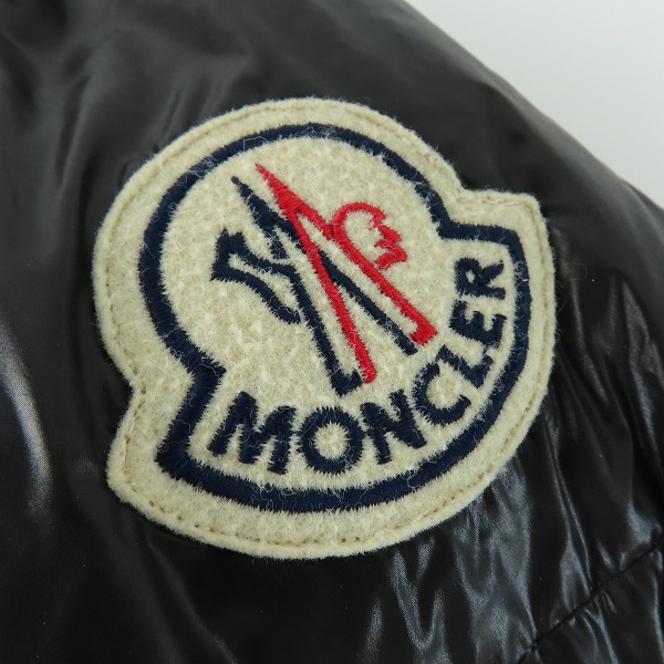 実際に弊社で買取させて頂いたMONCLER/モンクレール EVEREST/エベレスト ダウンジャケット 41310/50/68950/2の画像 5枚目