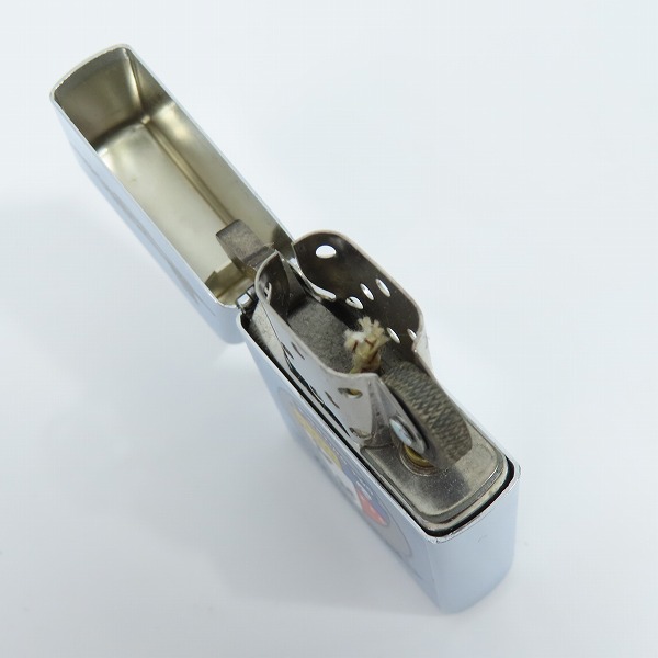 実際に弊社で買取させて頂いたZIPPO/ジッポー 米海軍 VF-2 FIGHTING TWO Bounty Hunters 鏡面加工 2005年製の画像 4枚目