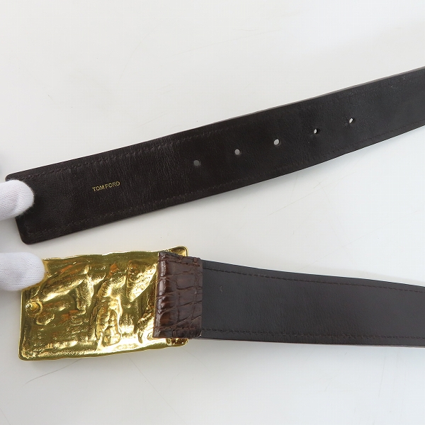 実際に弊社で買取させて頂いたTOMFORD/トムフォード スクエア ゴールド バックル クロコダイル レザーベルト 90/36の画像 2枚目