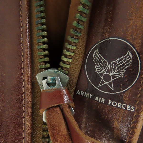 実際に弊社で買取させて頂いたTHE REAL MCCOY'S/リアルマッコイズ A-2 レザー フライトジャケット 40の画像 5枚目