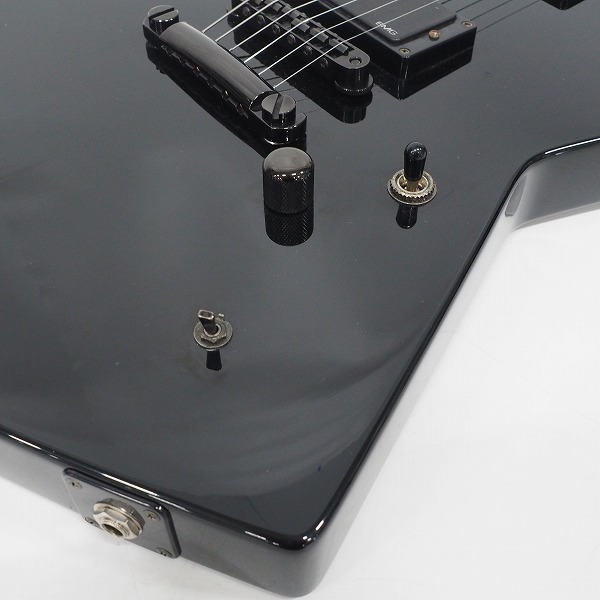 実際に弊社で買取させて頂いた★ESP/イーエスピー Custom エクスプローラーType アクティブ EMG搭載 エレキギター カスタム品 ギグケース付の画像 6枚目